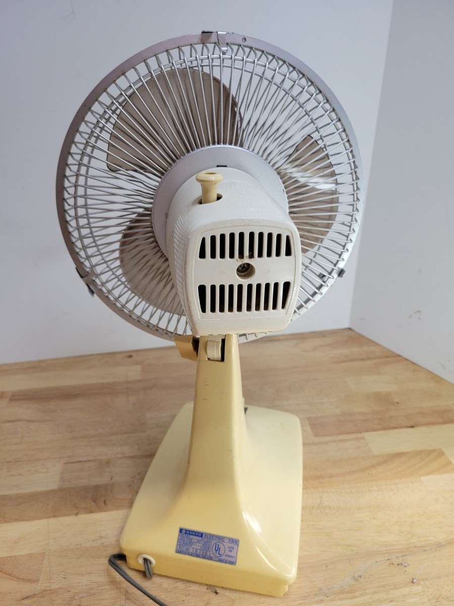 VTG Sanyo EF-C9 Electric Oscillating Fan Tabletop Desk 3-Speed 80s