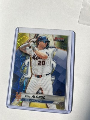2025 Bowman's Best #51 Pete Alonso Refractors YELLOW LAZER /75