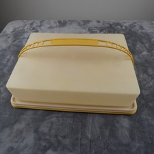Vintage Tupperware 3 Pc Harvest Gold Cupcake/Sheet Cake Carrier