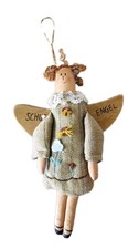 Figur zum Anhängen SCHUTZENGEL aus Stoff und Holz grün