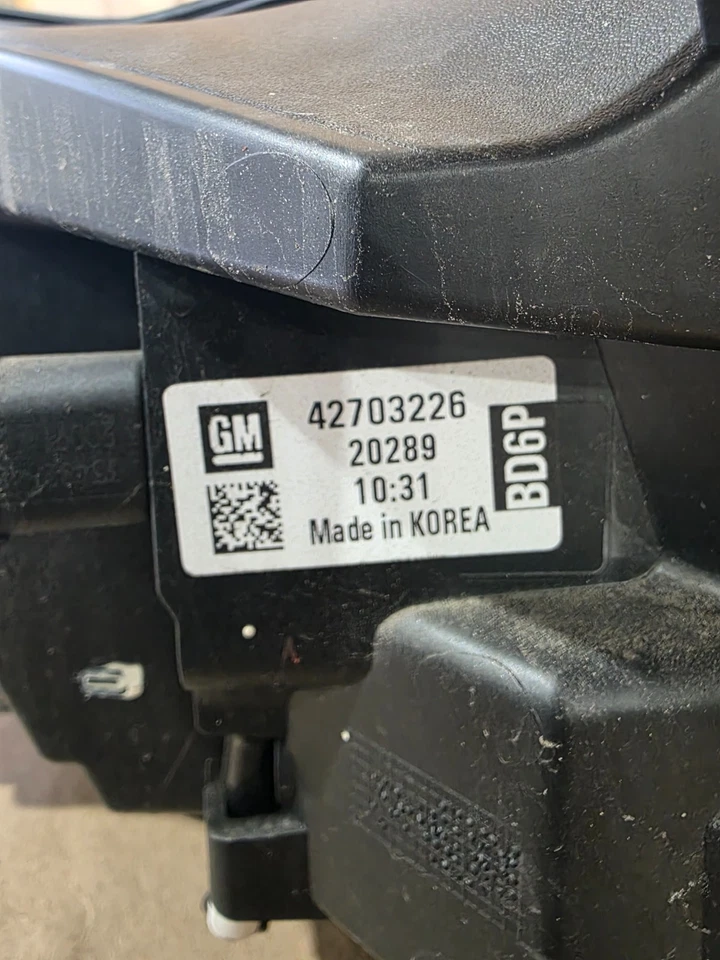 Conjunto de faros OEM GM 42703226 2017-2021 Chevy Bolt EV lámpara delantera Foto 3 de 4