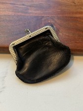 Vintage Leather Kiss Lock Coin Purse Small Change Purse 3  X 2.5  
