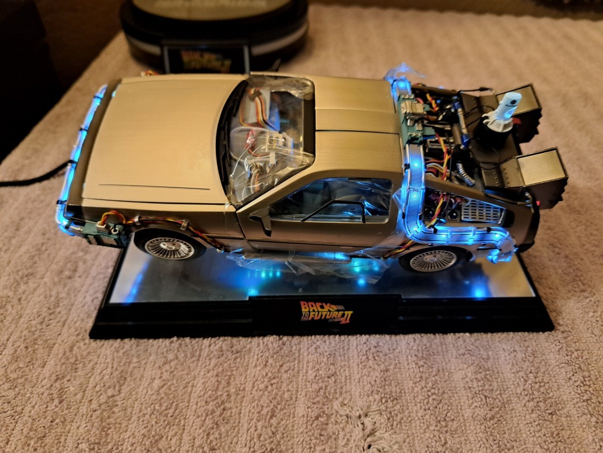 Kids Logic Back to the Future Part II Magnetic Floating DeLorean
