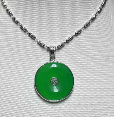 Runder 21mm grüner Jade Anhänger besetzt in Sterlingsilber (925) mit chinesischem Charakter