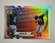 2021 Topps Series 1 Base Rainbow Foil #7 Dab on 'Em - Milwaukee Brewers