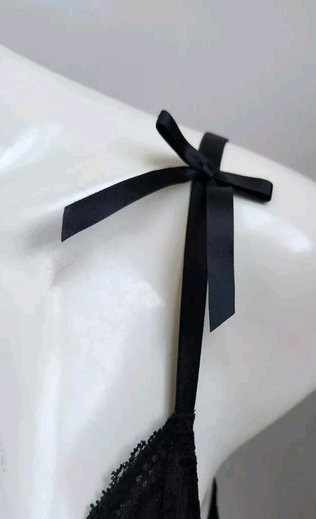 UNDERCOVER Abito slip vintage Victoria's Secret giarrettiere in pizzo nero! Taglia 34B eccellente