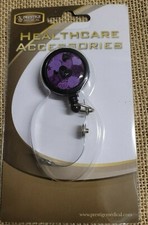  Porte-identifiant prestige ATTACHE BLOUSE TUNIQUE PAS CHAUSSURE SABOT HOPITAL