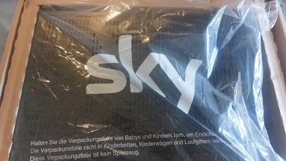 NEU Humax PR-HD3000C Kabel Receiver - Schwarz Neu Sky - Bild 2 von 4