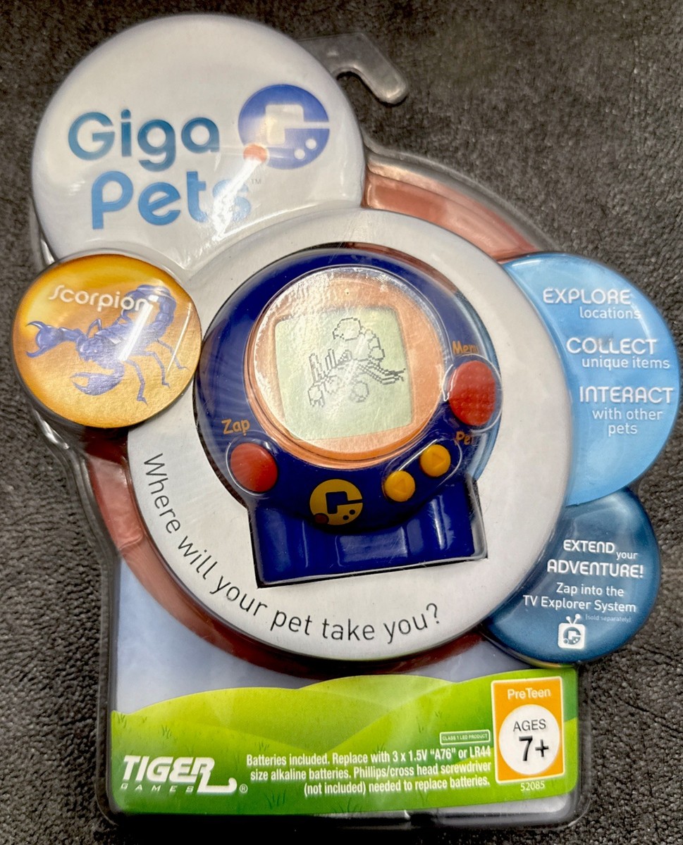 Giga Pets Explorer Scorpion Blue Virtual Pet Handheld, 2006, NEW