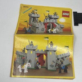 Lego Set 6073 Knight's Castle Missing Pieces W/ Instructions