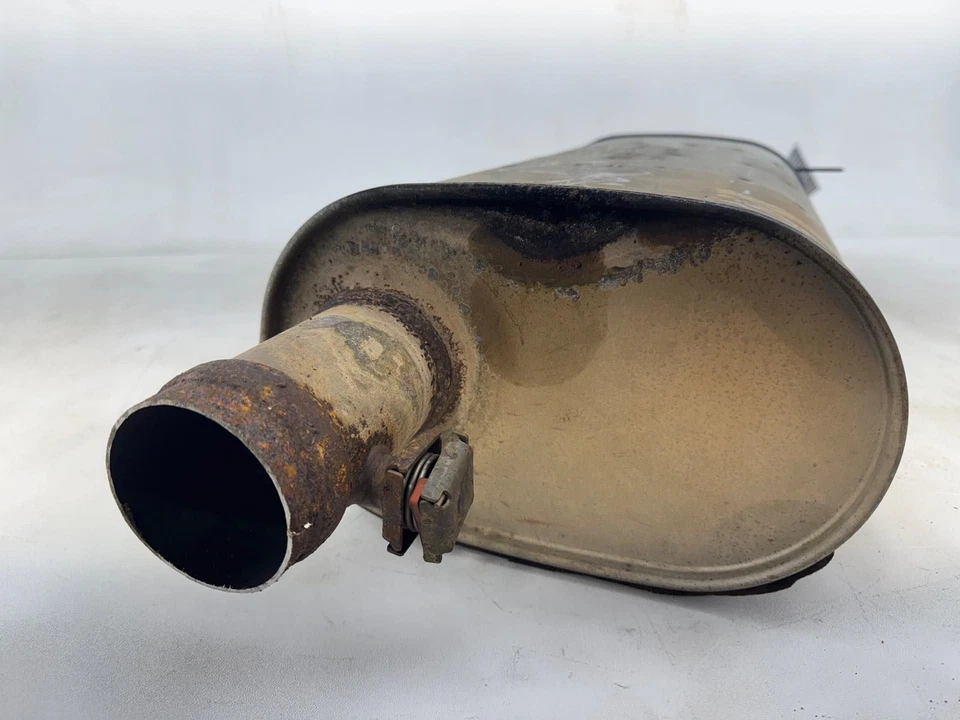 Оригинальный центральный глушитель выхлопной системы для GMC Yukon XL 1500 2015–2020 годов выпуска - Изображение 3 из 4