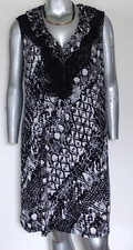 CATO WOMAN SHIFT RUFFLE VNECK KNEE DRESS Size 18/20W PULLOVER SLEEVELESS SPANDEX
