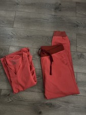 Figs Women  s Scrub Set Color Clay Zamora Joggers Size M/T  scrub top Size S