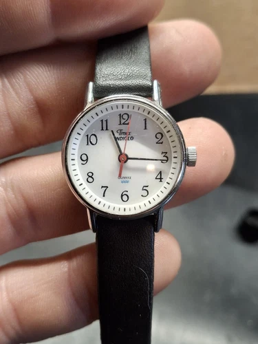 Timex Indiglo White Dial Ladies Vintage 1990s Watch