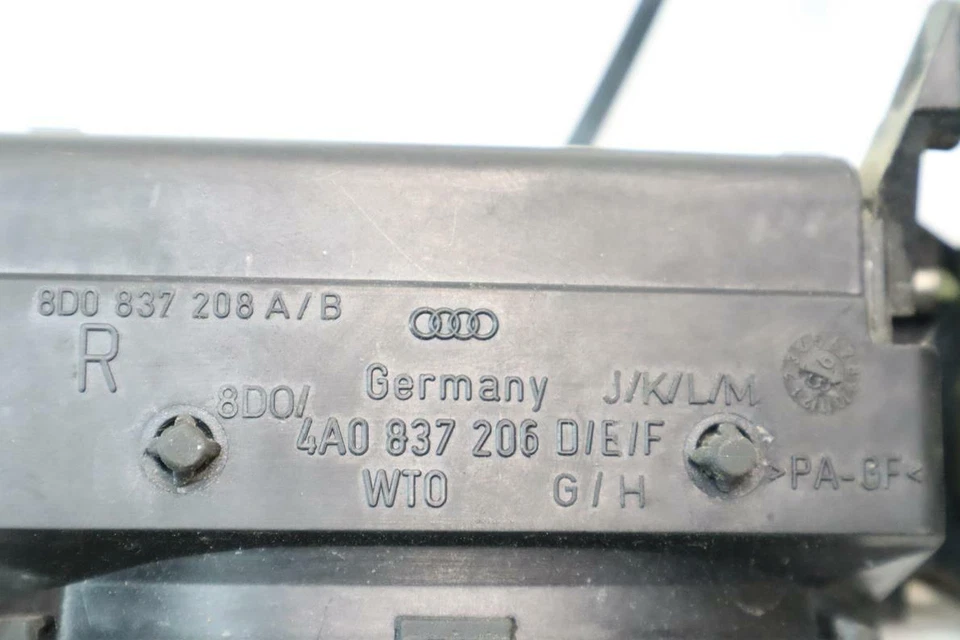 Manija de puerta exterior del pasajero delantero derecho Audi - dorada Foto 4 de 4