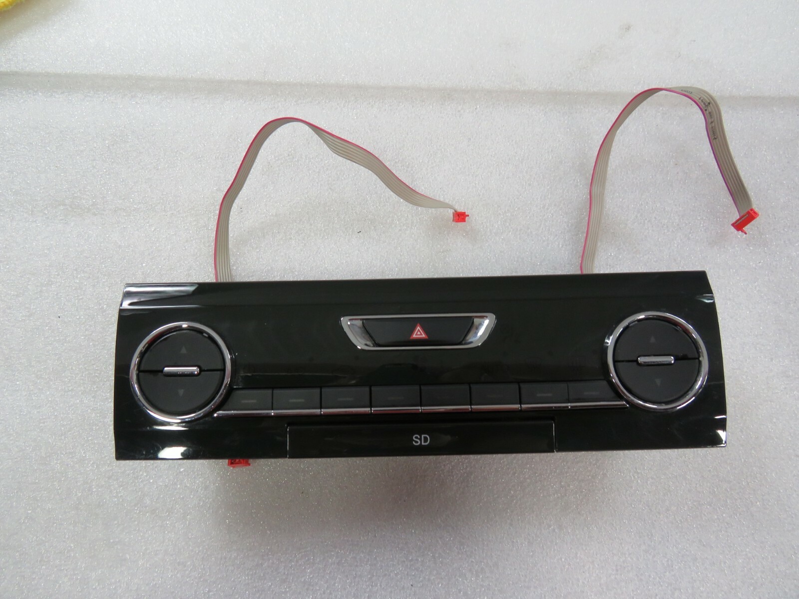 Maserati Quattroporte, Temperature Control Unit, Black Face, Used, P/N 670012554