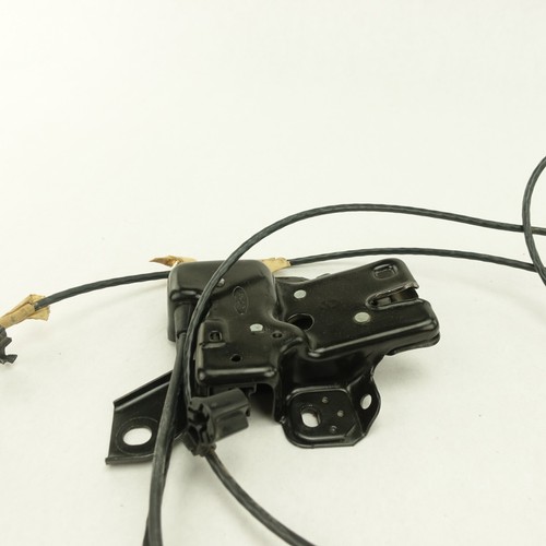 2002 2003 2004 2005 Ford Thunderbird Trunk Latch Lock Actuator - Picture 6 of 11