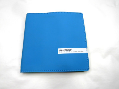 New Pantone 17-4432 Vivid Blue CD Carrying Case - Terence Conran - Photo Album?