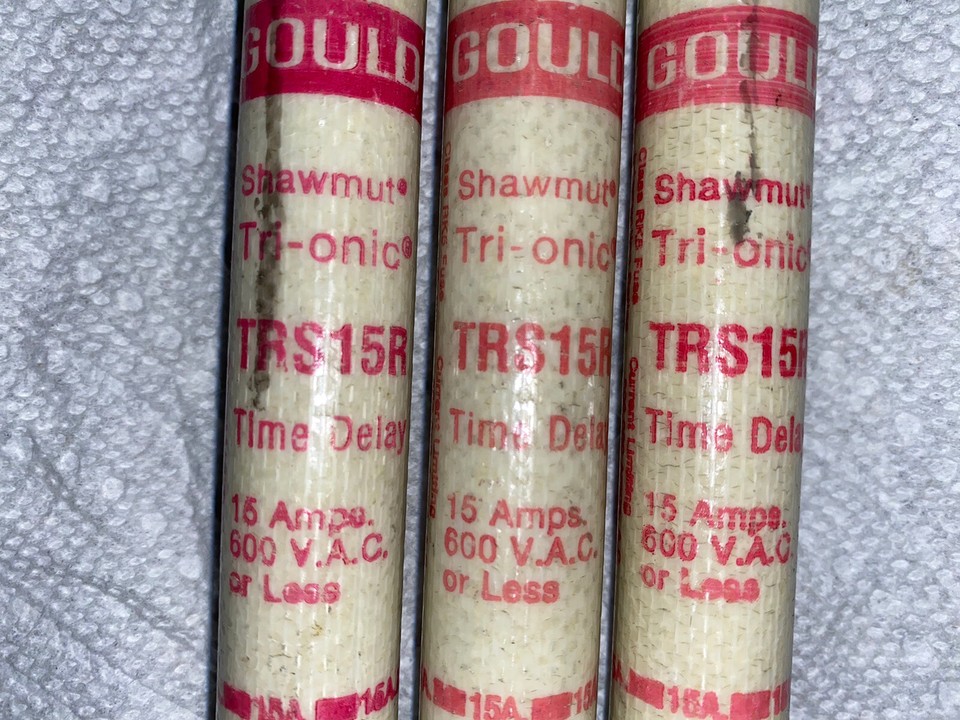 FERRAZ SHAWMUT TRS15R FUSE 15A 600VAC/300VDC RK5 ***LOTOF3 FERRAZ SHAWMUT TRS15R FUSE 15A 600VAC/300VDC RK5 ***LOTOF3