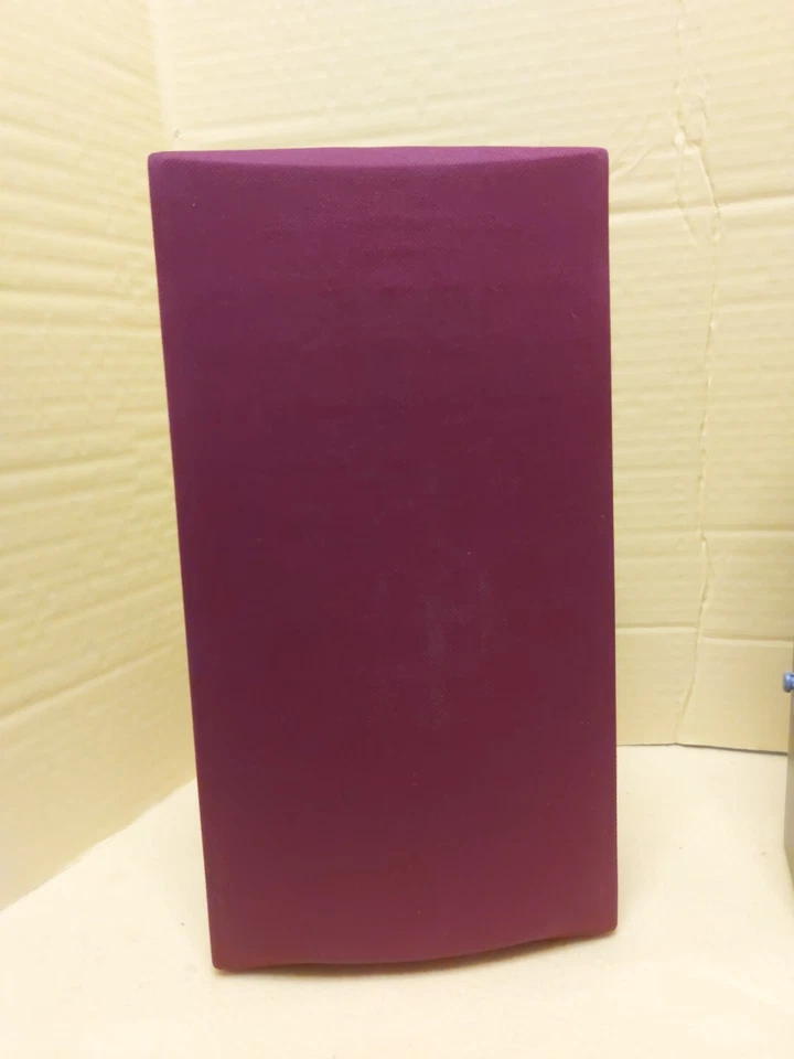 FISHER SLIM2000 AM/FM STERO CD PLAYER - DETACHABLE SPEAKERS -RED Tested - Image 3 of 4