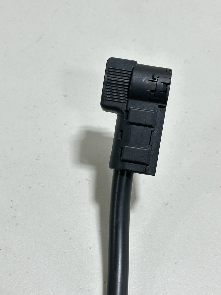 DT 3500ページ Ford Genuine HL3Z-99000A64-A Bed Cleat, 1 Pack, Tow Bars