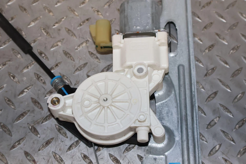 07-13 Silverado/Avalanche/Tahoe/Sierra/Yukon Front Right Window Regulator& Motor Foto 4 de 4