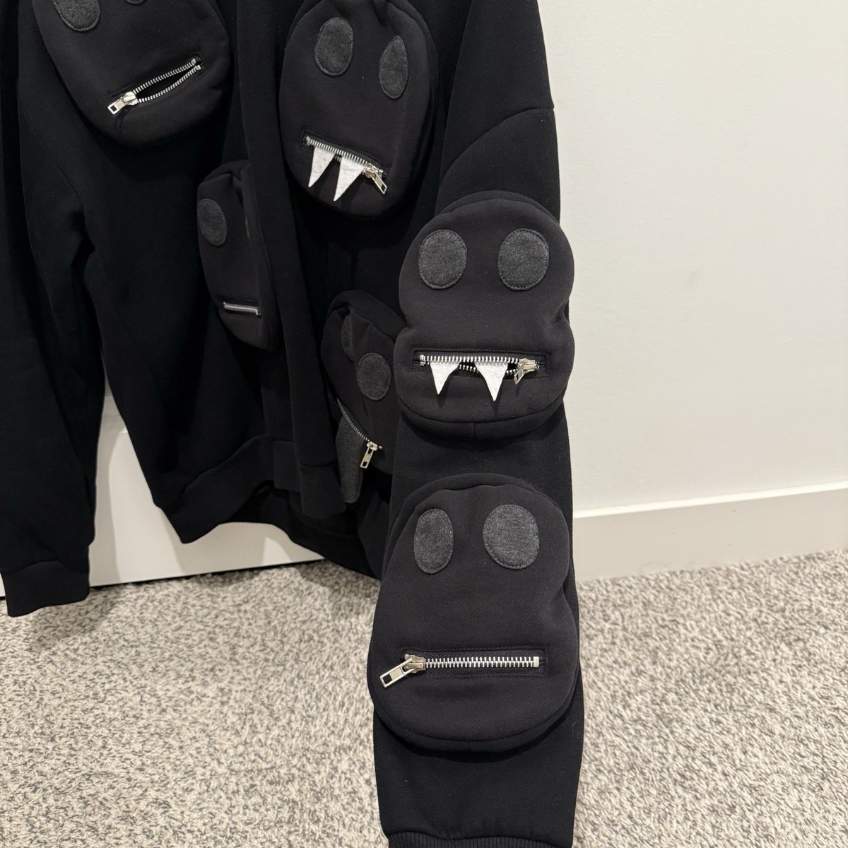 VERY RARE] (FAST SHIP) Syckli Multifaced Hoodie (Black) [SIZE 