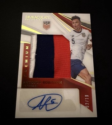 Antonee Robinson 2021-2022 Panini Immaculate Premium Auto /10 USA