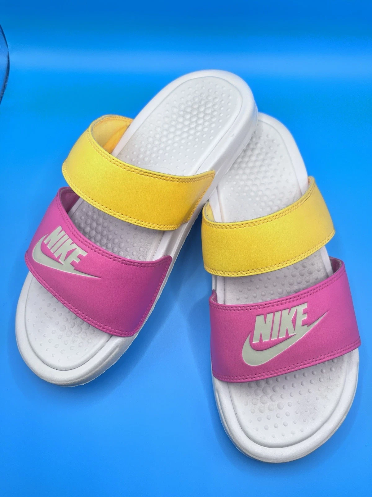 Scivoli Nike donna Benassi Duo rosa caldo e giallo taglia 7