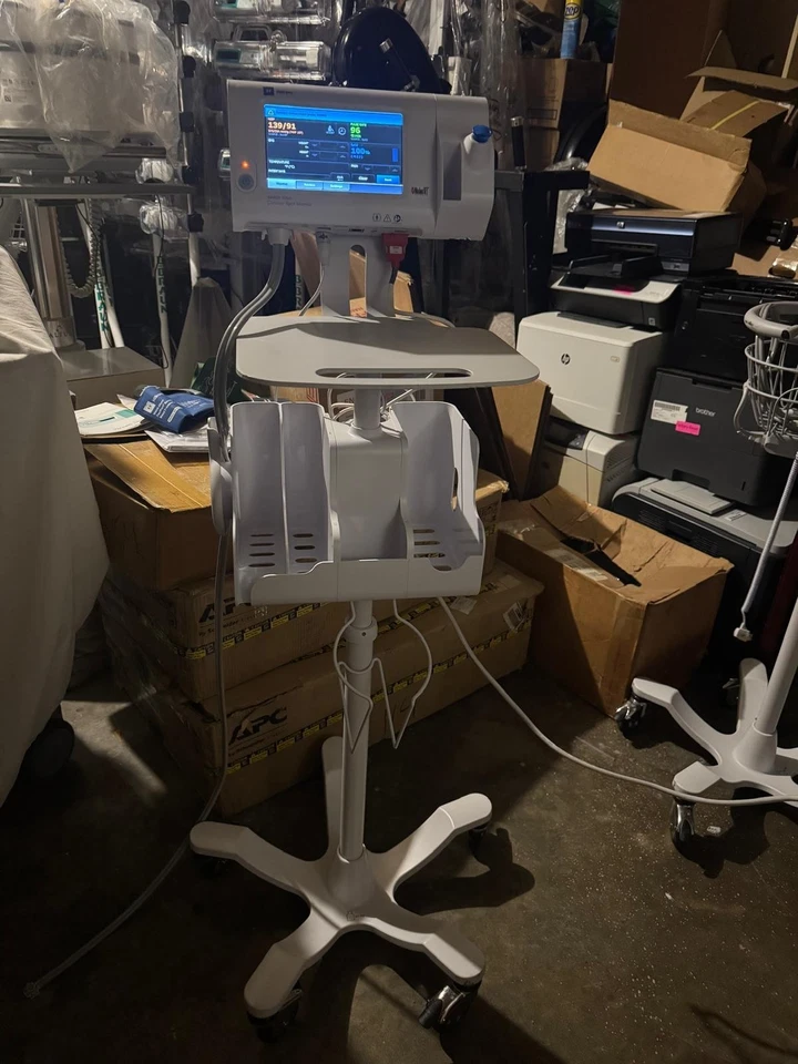 Монитор Hillrom Welch Allyn Connex Spot Vital Signs модель 73MT. АККУРАТНО Б/У - Изображение 4 из 4