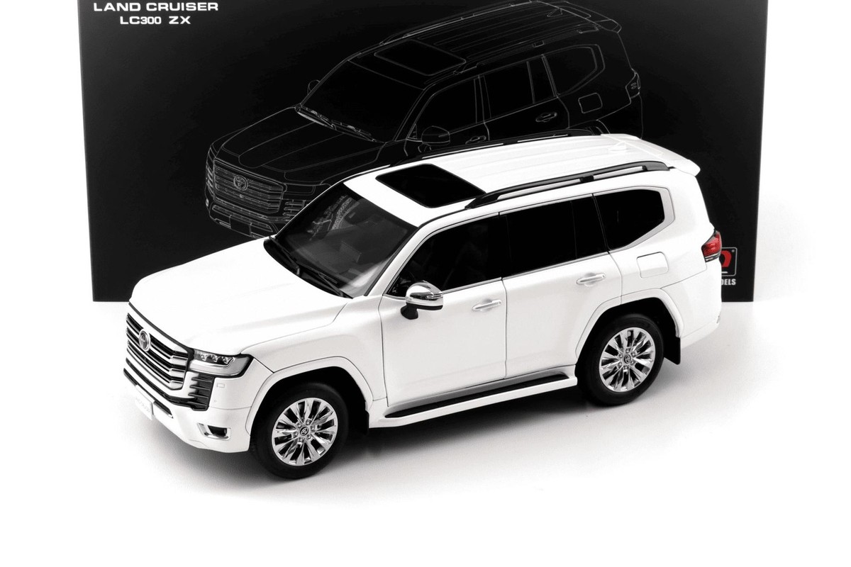 1:18 LCD Models Toyota Land Cruiser LC 300 ZX White LCD18013-ZX-WH