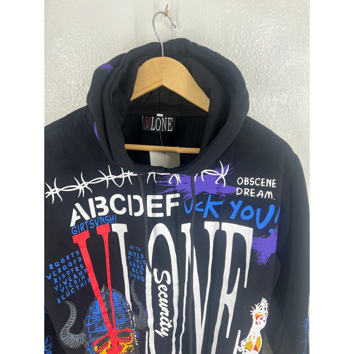 早い者勝ち　貴重　VLONE✖︎フラグメント ロゴプリント Lパーカー　黒 VLONE ブラック パーカー ロゴプリント - メルカリ