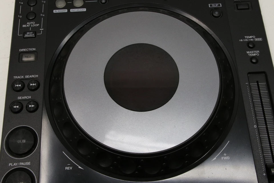 Pioneer CDJ-900 Professional Multi-Player Turntable with CD Disc Drive - Black - Image 3 of 4