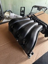 Complete Intake/Carb And Fuel Rail Assembly For 07-12 Nissan Sentra 2.0 Engine