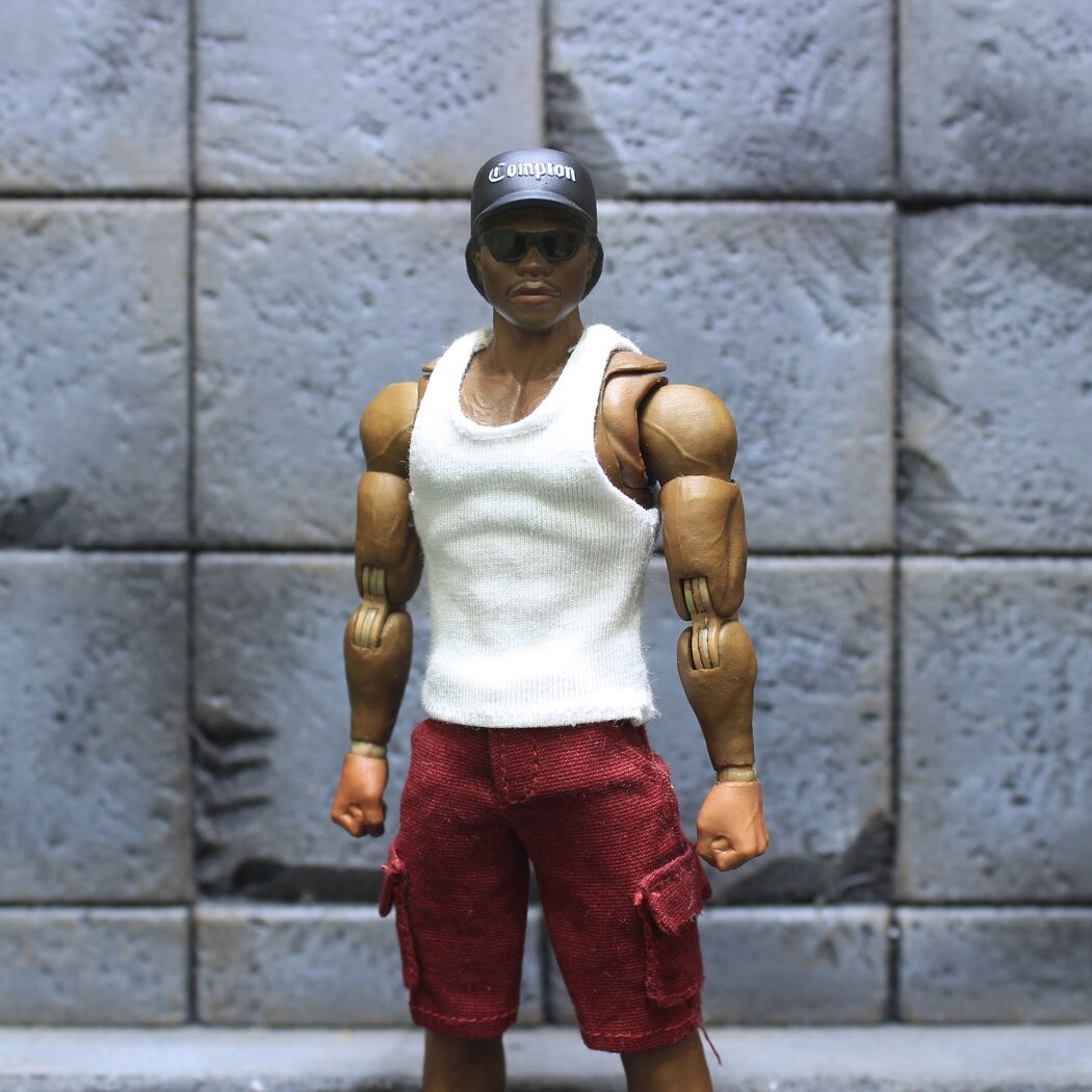 値引き交渉あり！　HIP HOPレジェンドフィギュア　Eazy-E 516pjl-Qm5L._UF894,1000_QL80_.jpg