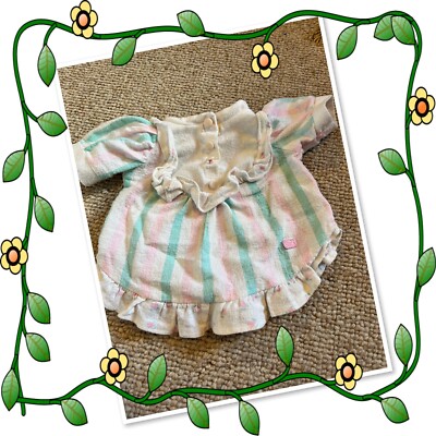 Schönes Vintage Cabbage Patch Kinder Puppe Nachthemd rosa und weiß gestreift