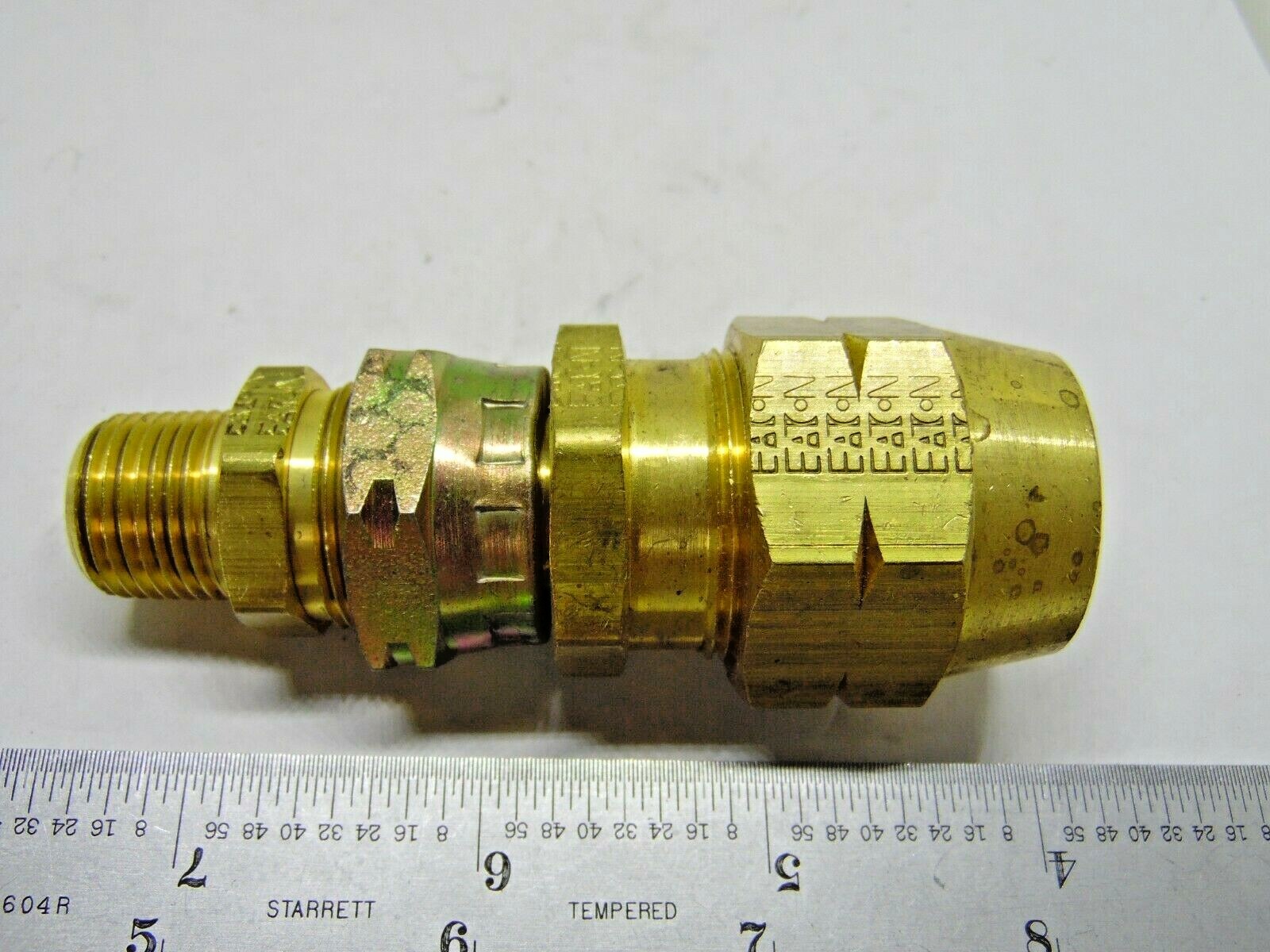 33808BY86 EATON AIR BRAKE HOSE 1/2 x 3/8 Female Connector 927886