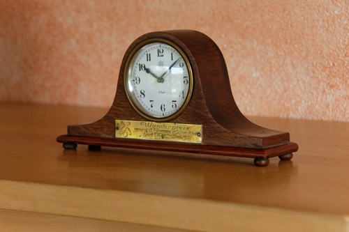 alte Junghans Tischuhr antik Eiche Kaminuhr Holz Kegler Wanderpreis - Bild 6 von 9