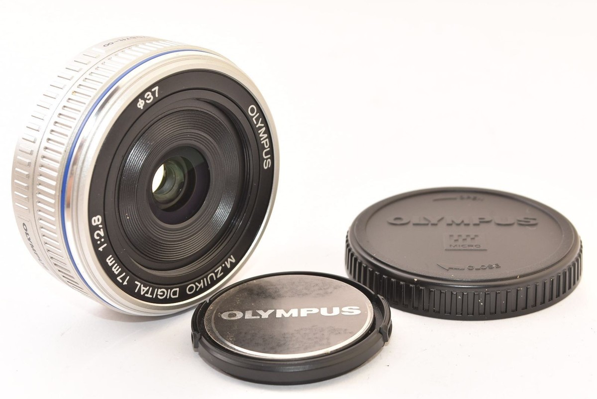 Excellent Condition OLYMPUS M.ZUIKO DIGITAL 17mm F2.8 Silver