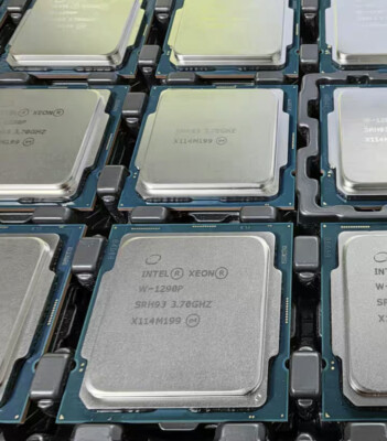 Intel Xeon W-1290P LGA-1200 CPU Processor SRH93 10-Core 20MB  20-Thread