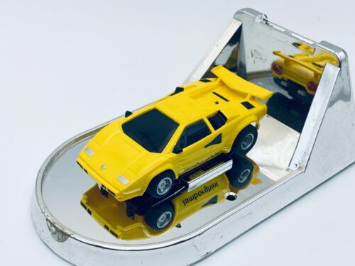 Modèle de voiture à fente jaune échelle TYCO HO Lamborghini Countach | Article de collection X-24 - Photo 1/18
