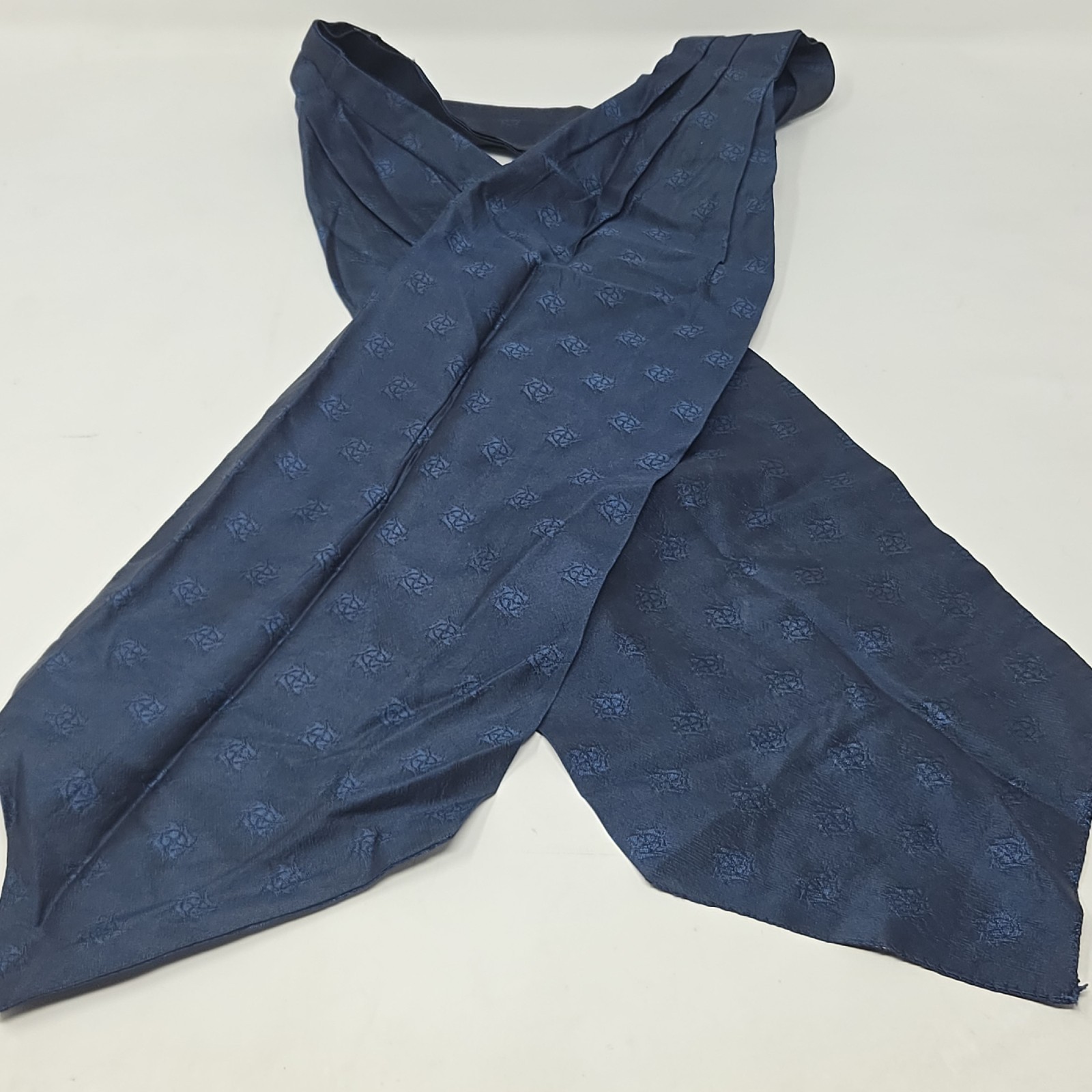​Official World's Fair 2000 Hannover Silk Ascot Cravat - TUI World Partner image 3