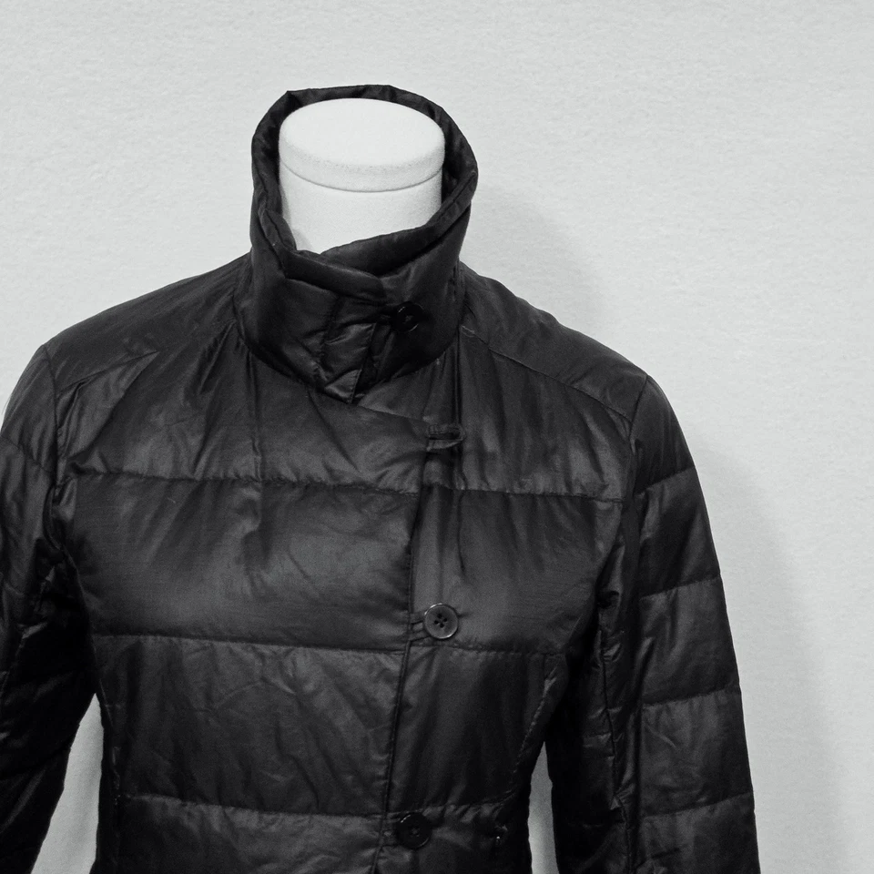 Chaqueta Nau para mujer XXS negra asimétrica acolchada acolchada abrigo ligero Foto 2 de 4