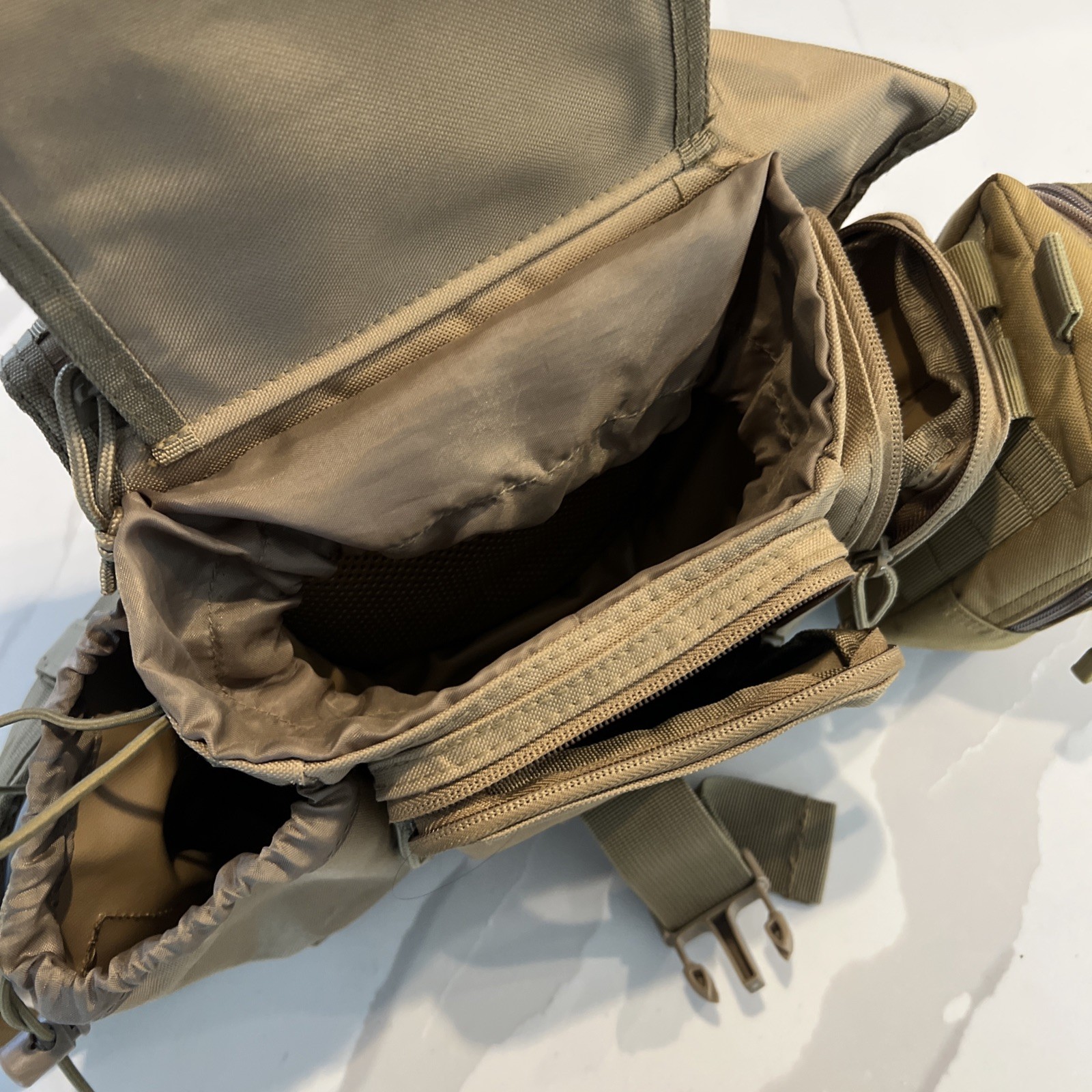 New Red Rock Outdoor Gear Hipster Sling Bag - Coyote 80138COY