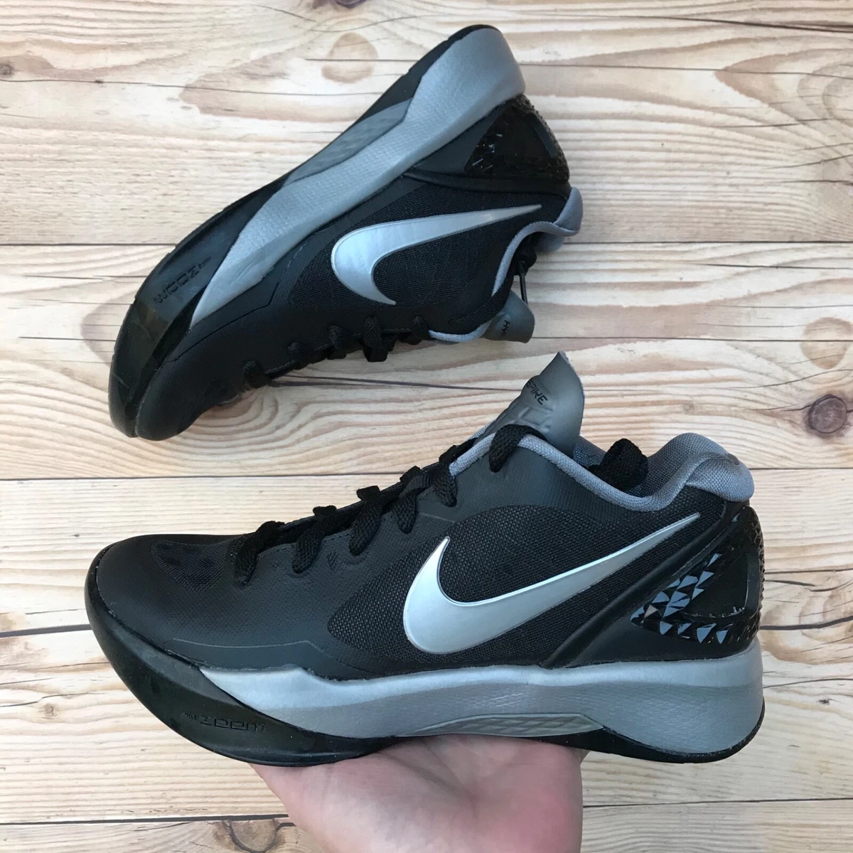 New Nike Volley Zoom Hyperspike Volleyball Shoes Women s Size 5