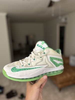 Size 10 - Nike Max LeBron 11 Low Easter | eBay display picture 1