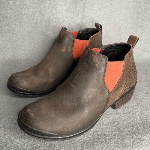 Scarpe Keen Chelsea in pelle alla caviglia bassa moto boho stivali da pioggia donna misura 10 5 marrone