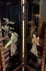 Jade And Black Lacquer Japanese Mini Partition With Hand Carved Geisha — photo 2