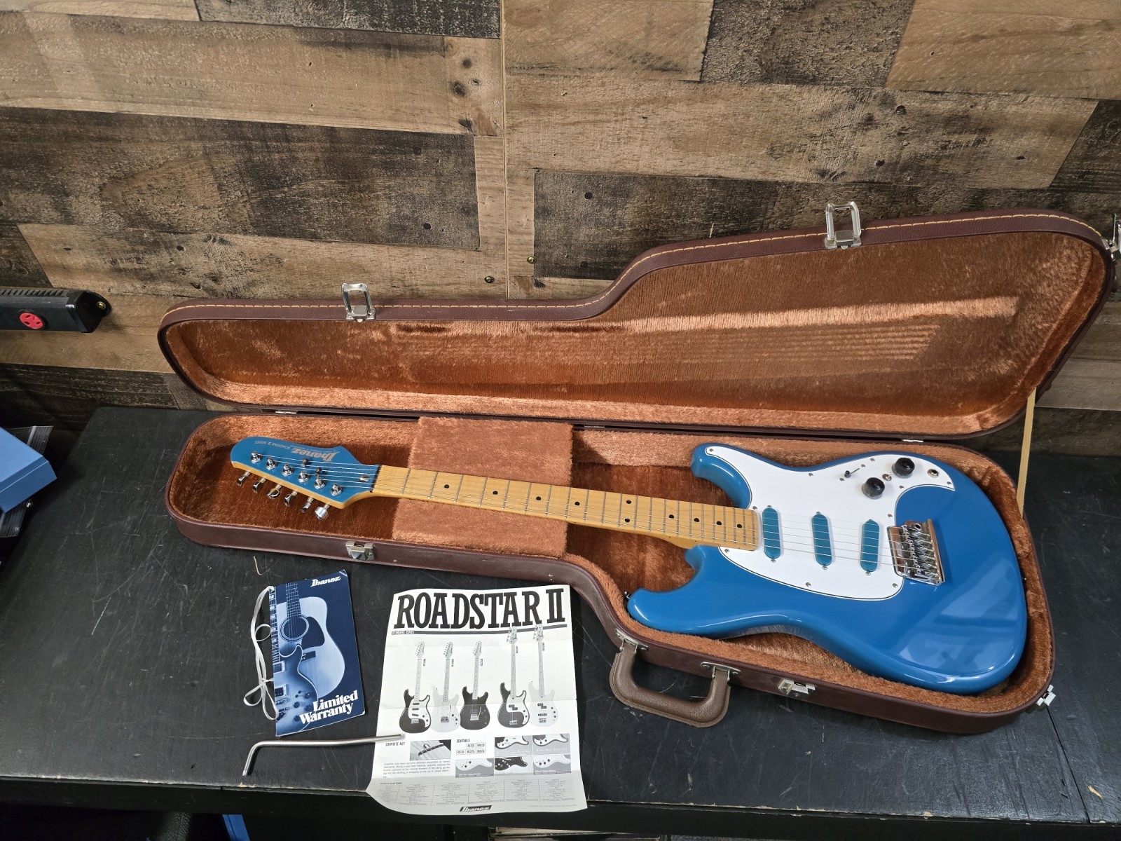 1984 Ibanez Roadstar II Rs225 Cosmic Blue Made in Japan - One Year  Color