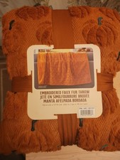 VIRAL TIK TOK COSTCO FAUX FUR HALLOWEEN FALL THROW PUMPKIN